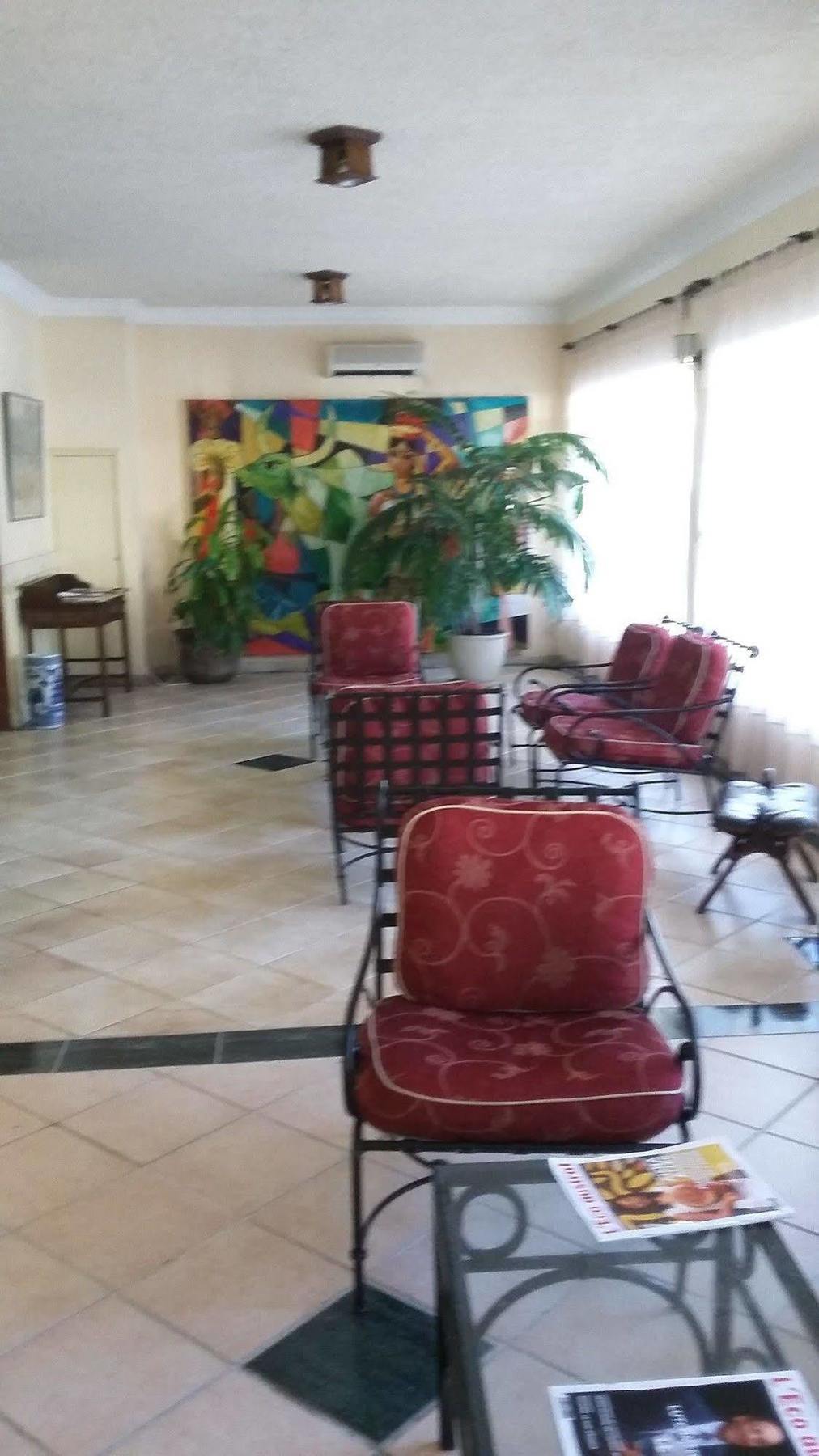 Le Saint Georges Hotel Port Louis Esterno foto